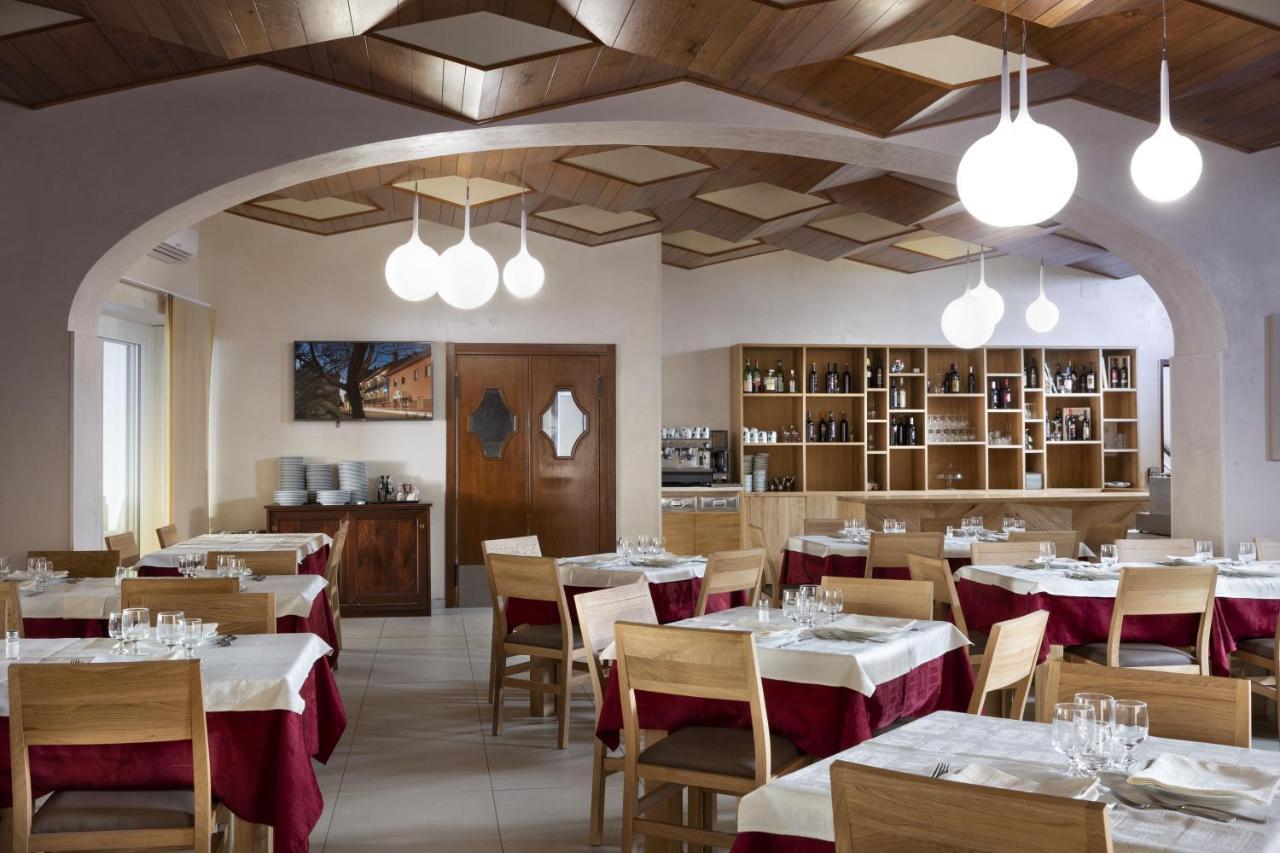 Hotel Al Gabbiano 보사마리나 외부 사진