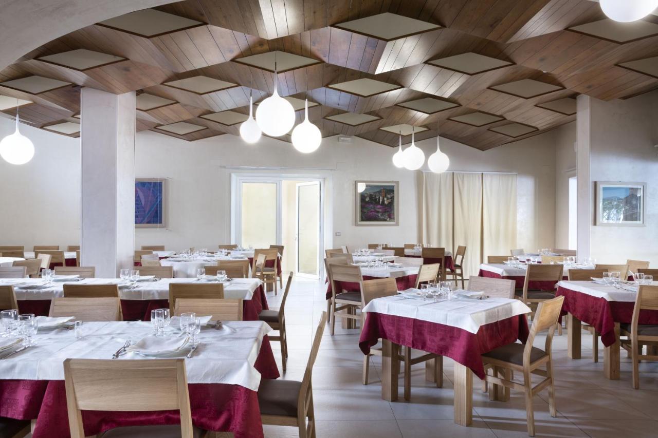 Hotel Al Gabbiano 보사마리나 외부 사진